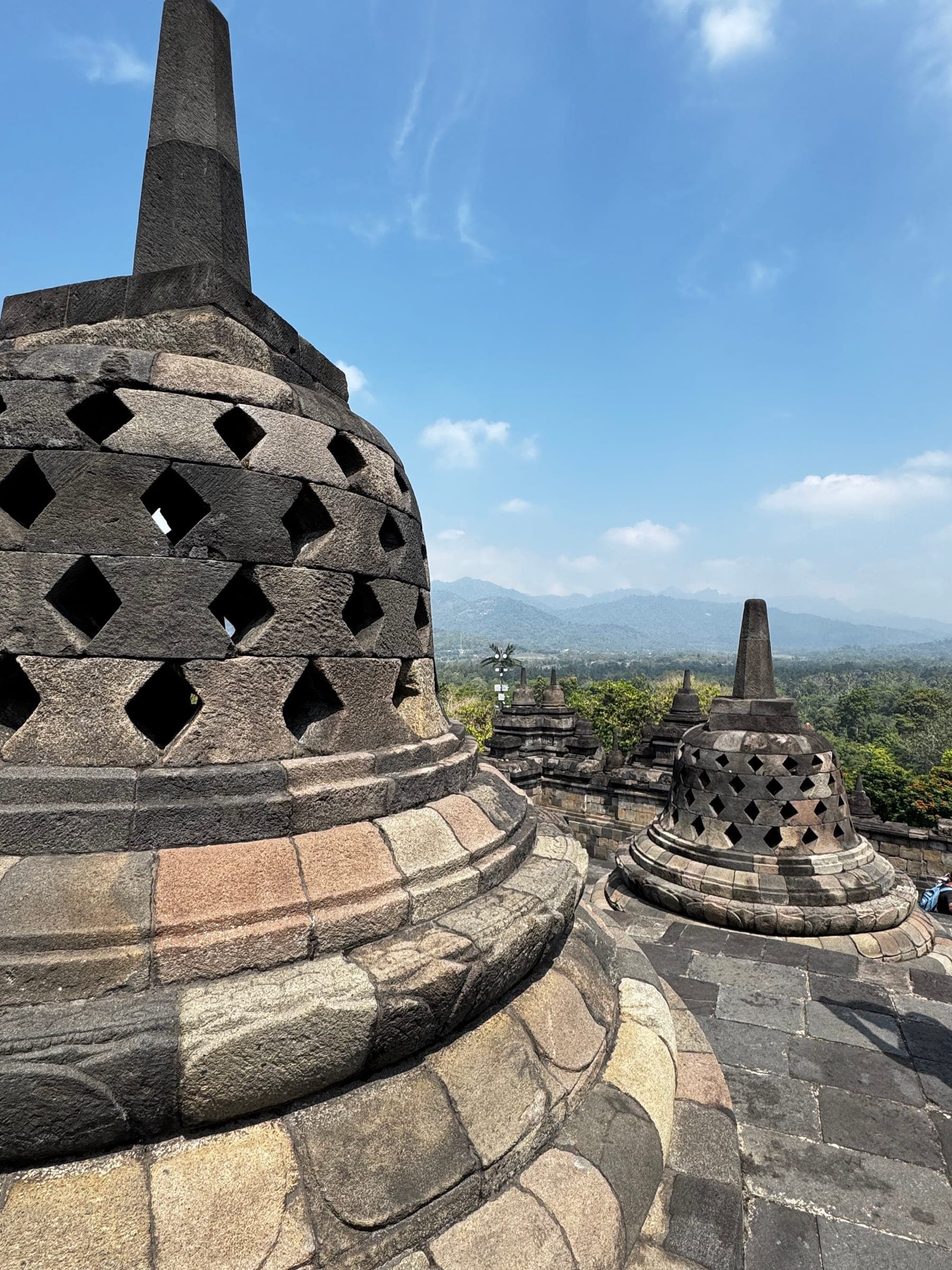 Borobudur e Prambanan